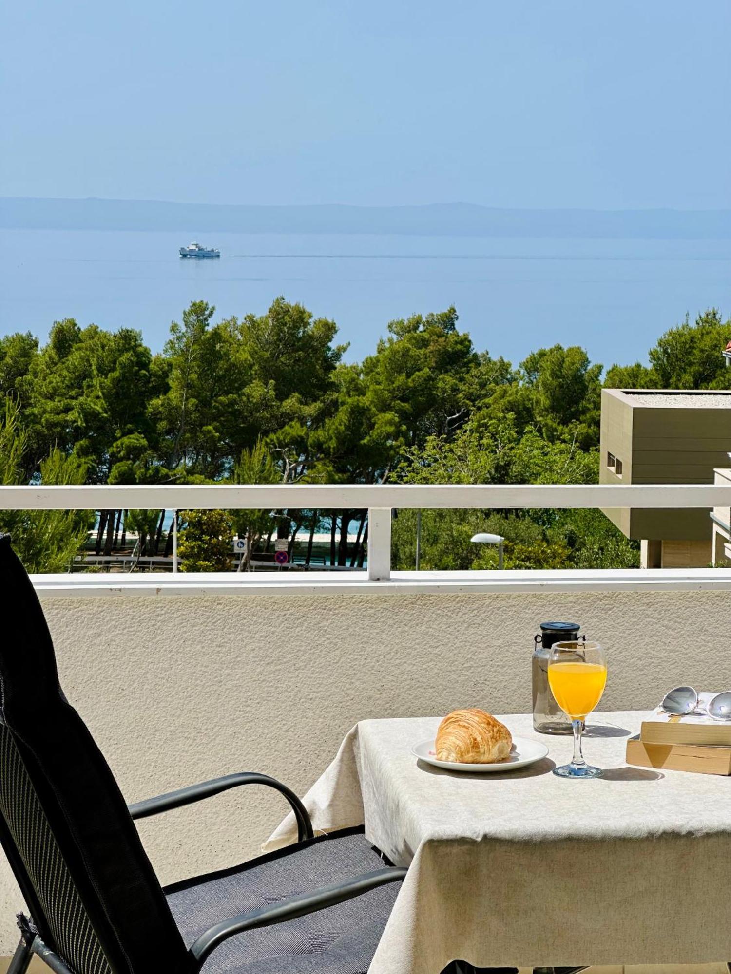 Penthouse Studio With Sea View Макарська Екстер'єр фото